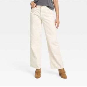 Like new!  Universal Thread relaxed wide leg